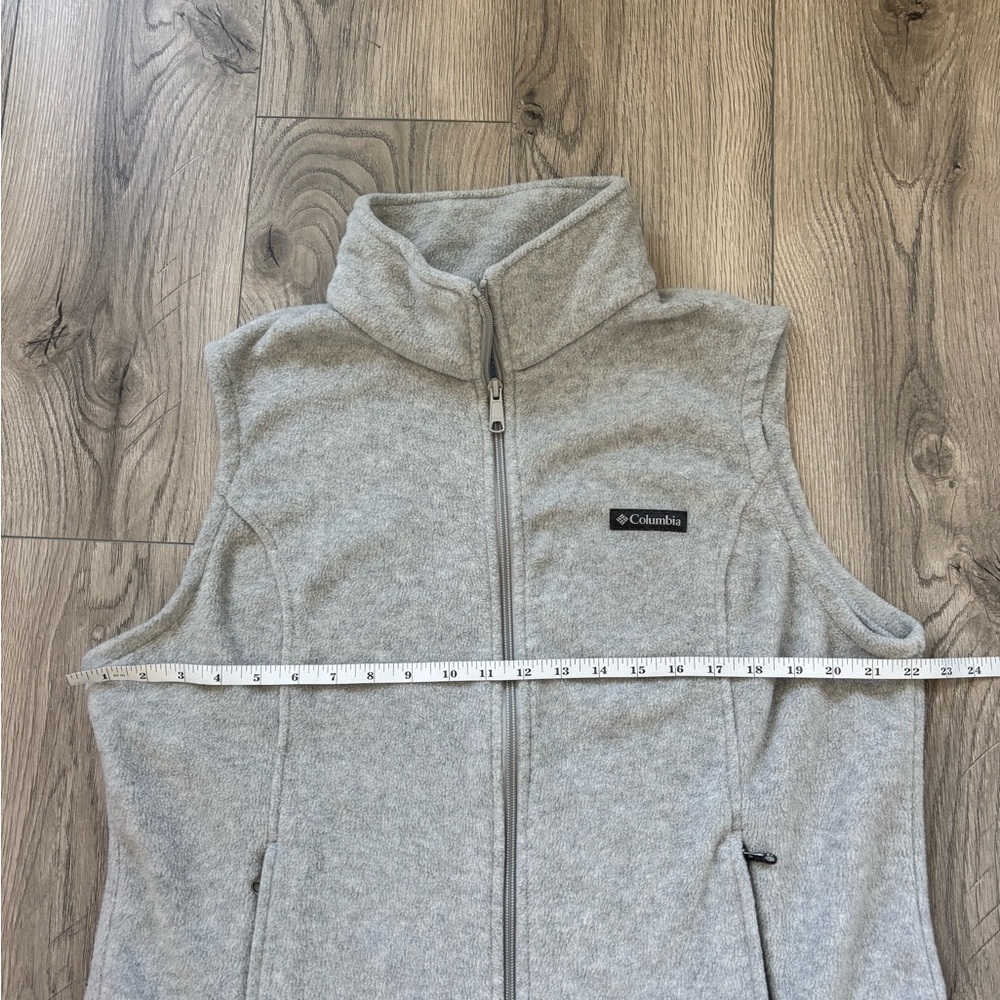 Columbia Grey Fleece Full Zip Vest Women’s Size XL | Cozy Outdoor Layer - Picture 7 of 9